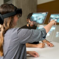 Hololens_Wissenstransfer_Mitarbeiterfoto